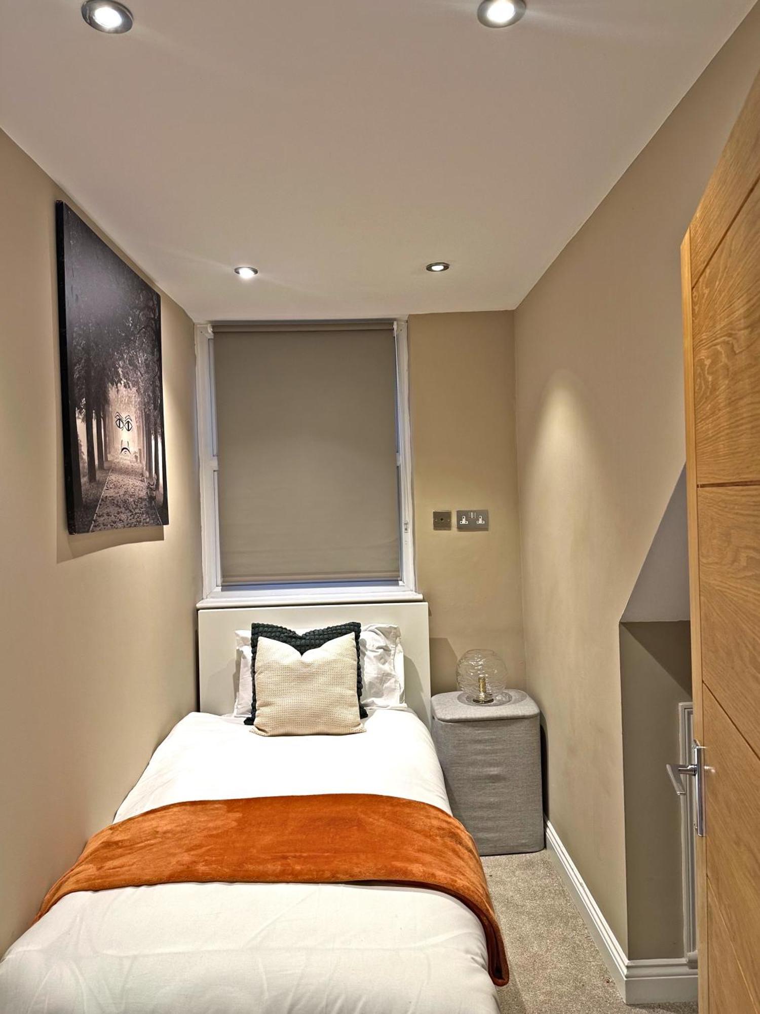 Oikoshomes Three Bedroom Flat In Londra Dış mekan fotoğraf