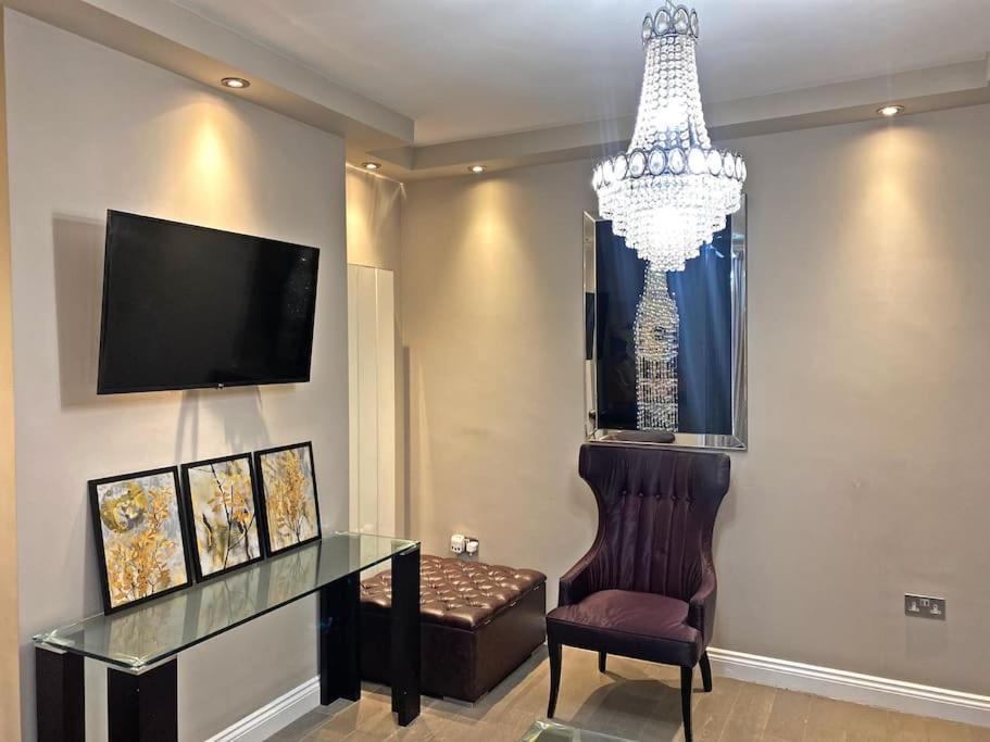 Oikoshomes Three Bedroom Flat In Londra Dış mekan fotoğraf